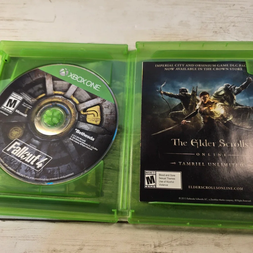 Fallout 4 Xbox One Bethesda Action RPG Post-Apocalyptic Open World Game Disc